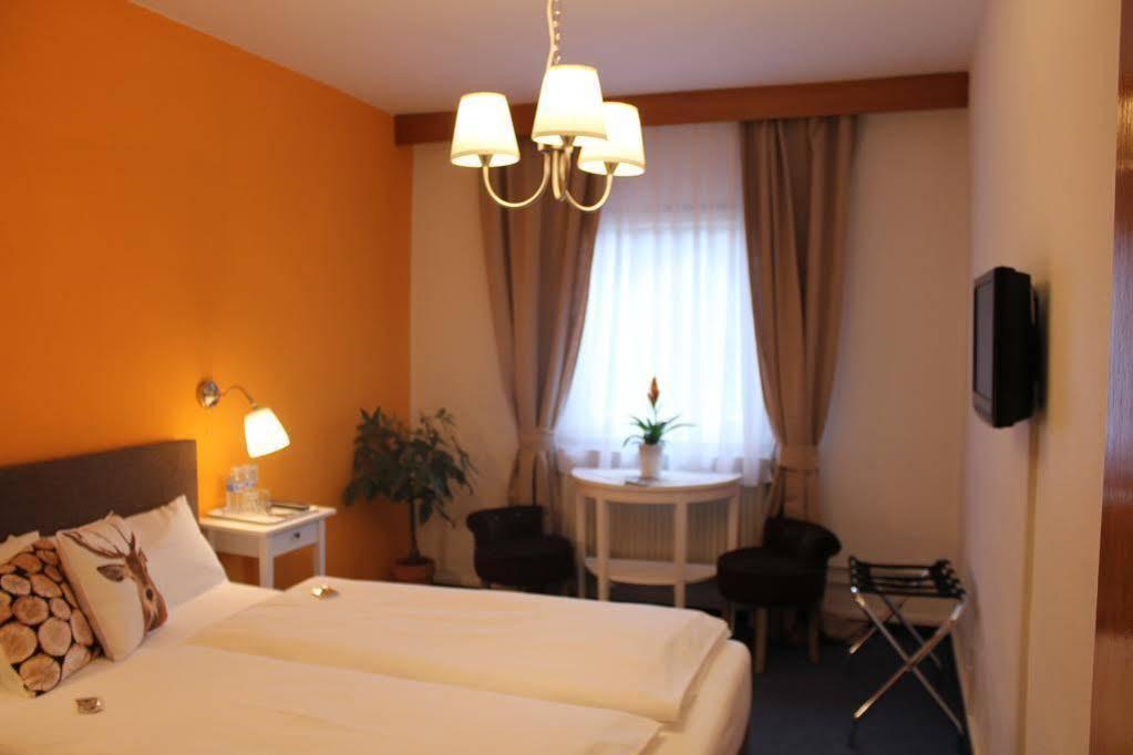 Landgasthof Hirsch Baden-Baden Kültér fotó